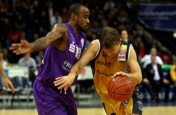 主持人刚抛 主持人刚抛