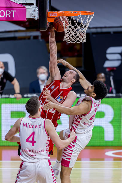 续约与年轻 续约与年轻